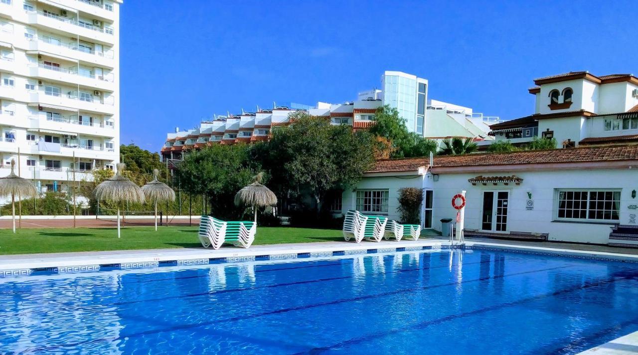 Apartamentos Caravane Torremolinos Exterior photo